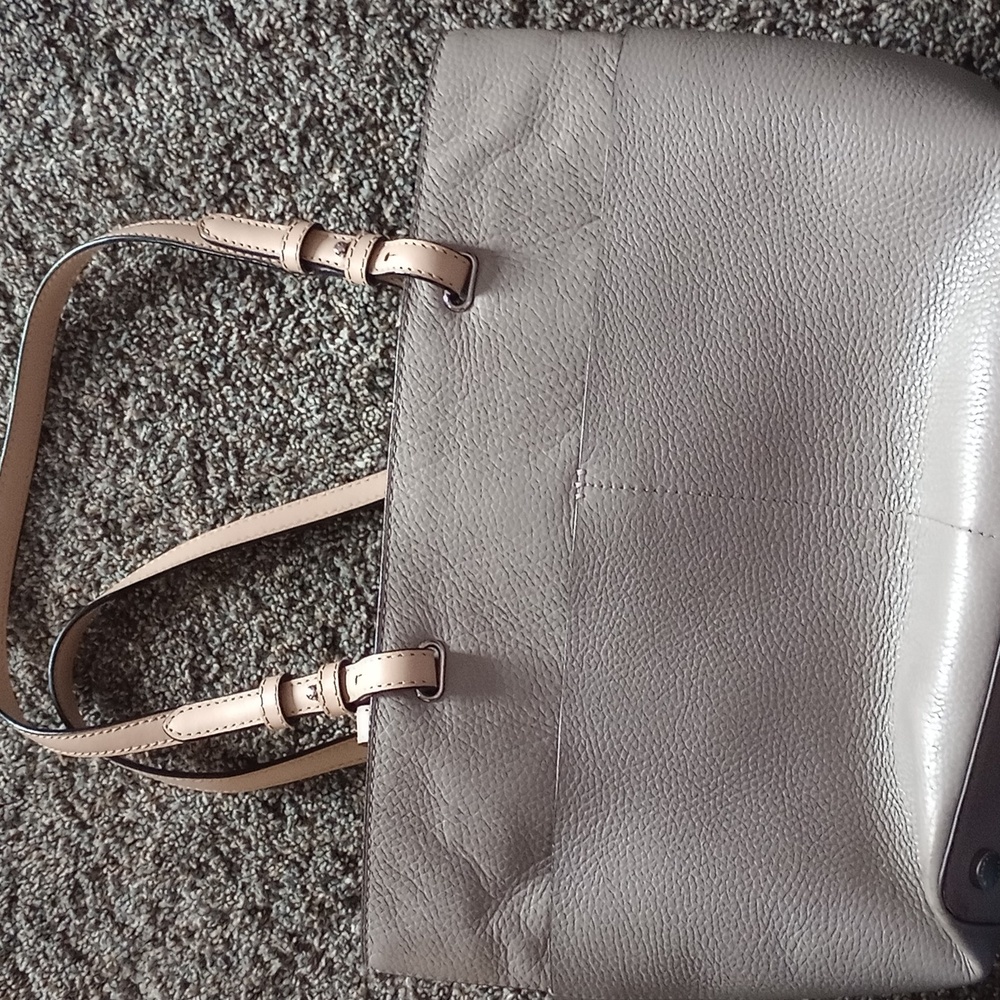 Michael Kors Grey Pebbled Leather ToteBag with tan trim and silvertone hardware - Picture 3 of 13